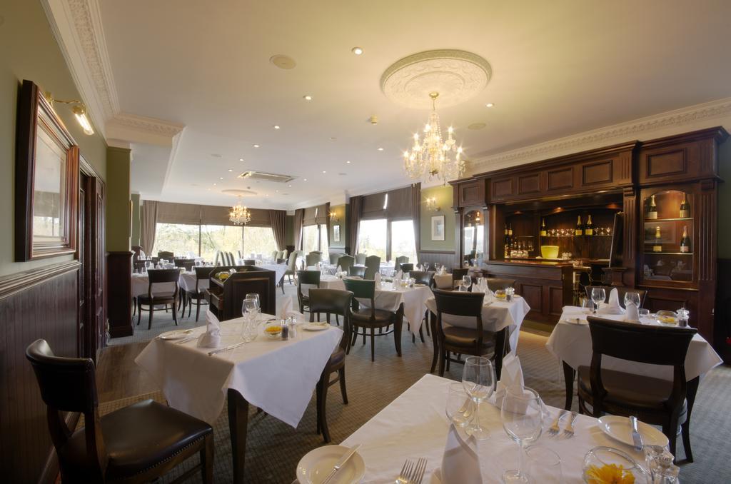 Hatton Court Hotel Gloucester Exterior foto